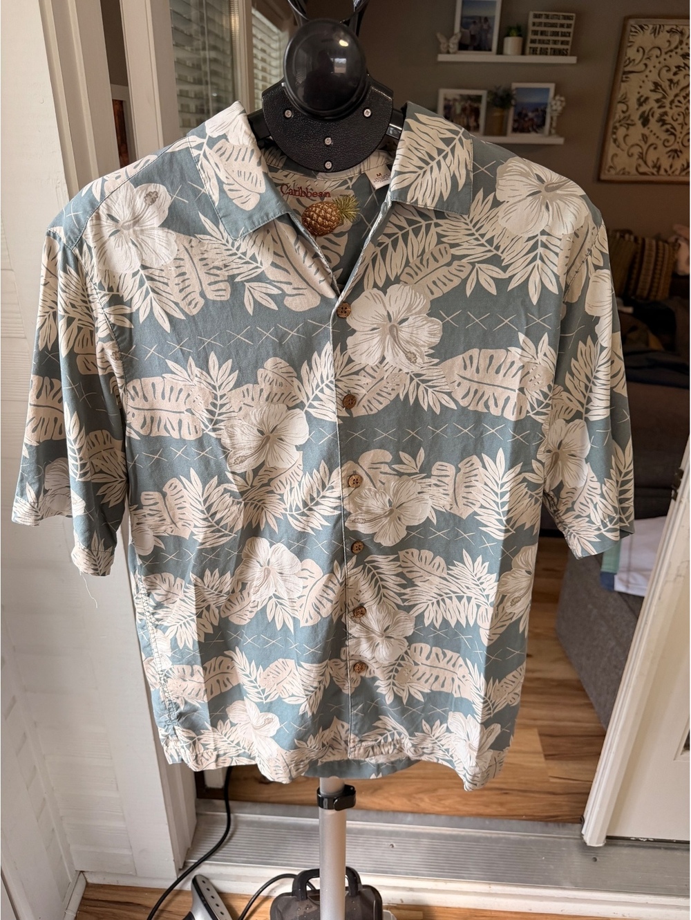 Caribbean Joe blue floral camp shirt